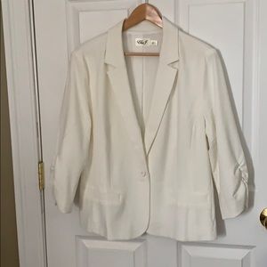 Eliza J Ruched sleeve blazer